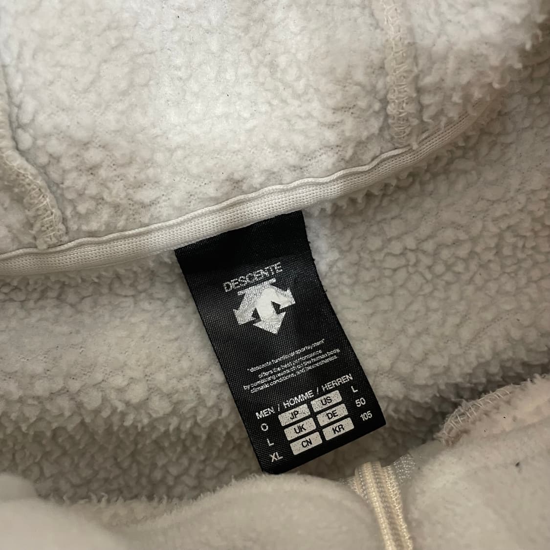 데상트 스키팀 후리스 자켓 상품이미지2