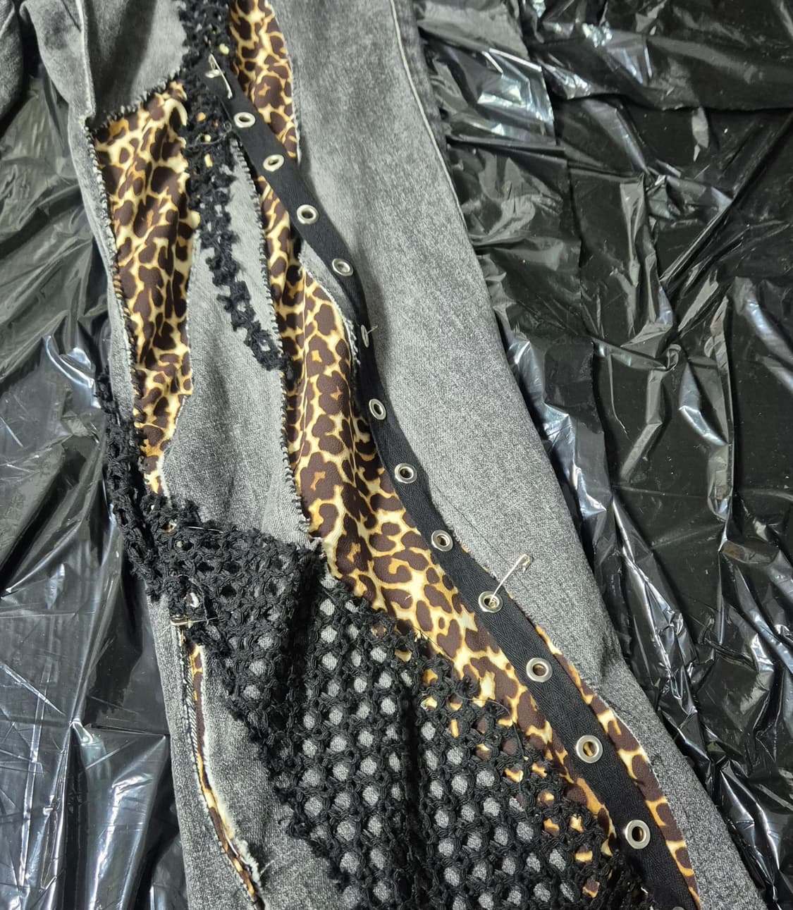 RB.A Ruin flared jeans 상품이미지7