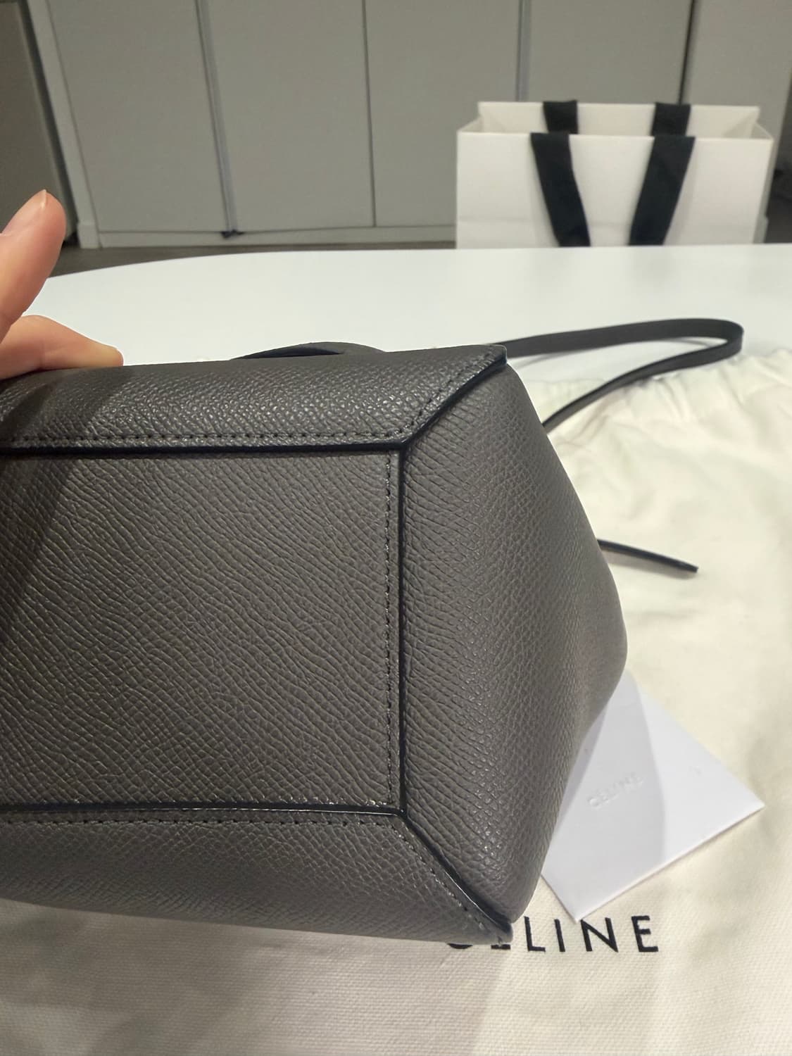 셀린느 벨트백 나노 그레이 상품이미지4