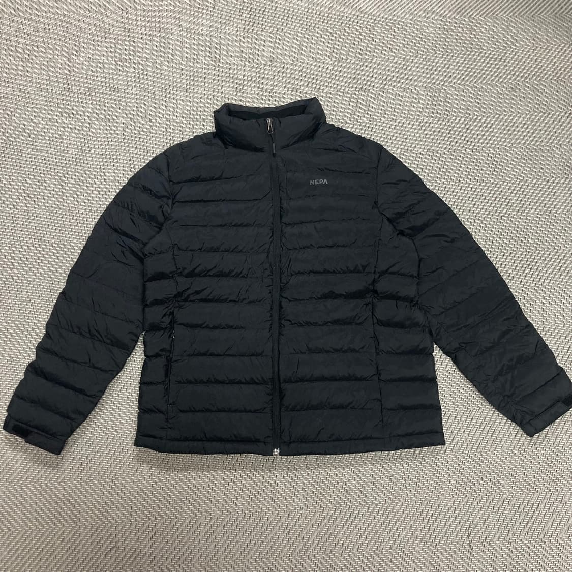(105)NEPA 네파 블랙 덕다운 경량패딩 상품이미지1