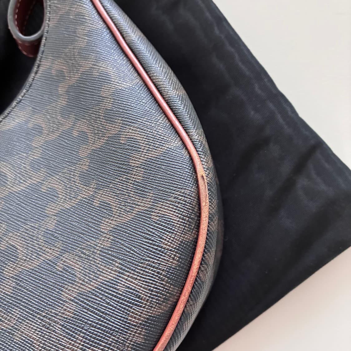 셀린느 아바백 미디움 상품이미지6