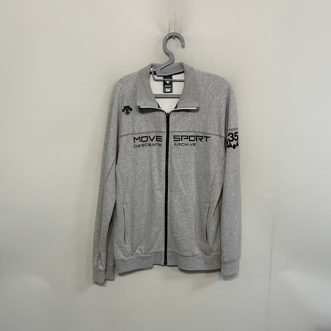 데상트 남성 집업 100 상품이미지1