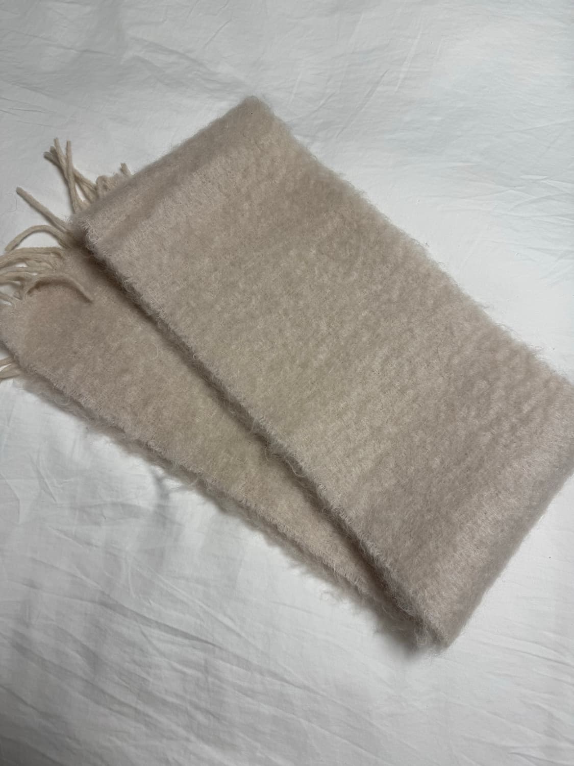 로에베 모헤어 머플러 화이트  상품이미지2