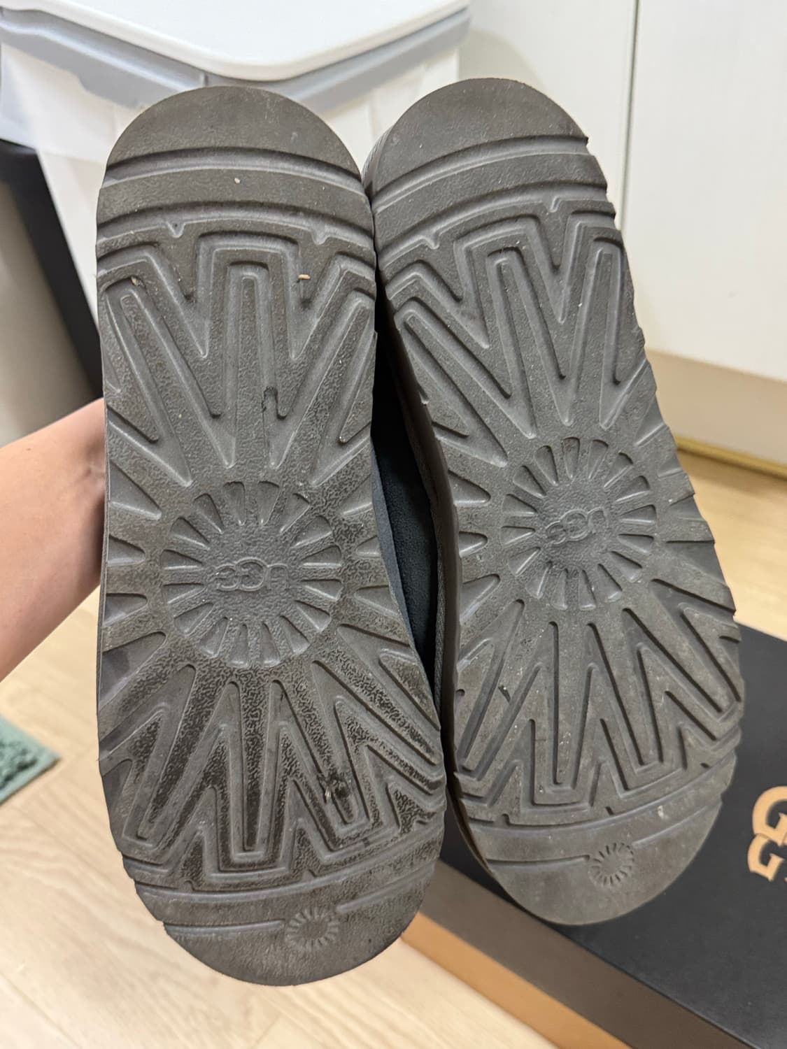 어그 타스만 다크그레이 280 상품이미지3