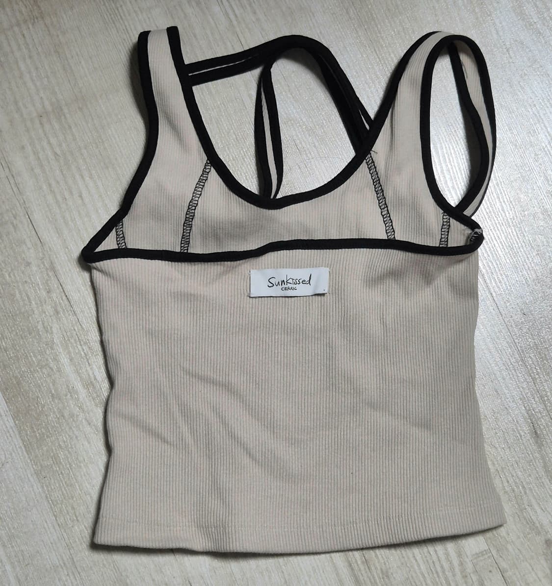 세릭 cerric 컬러 라인 홀터 나시 슬리브리스 상품이미지2