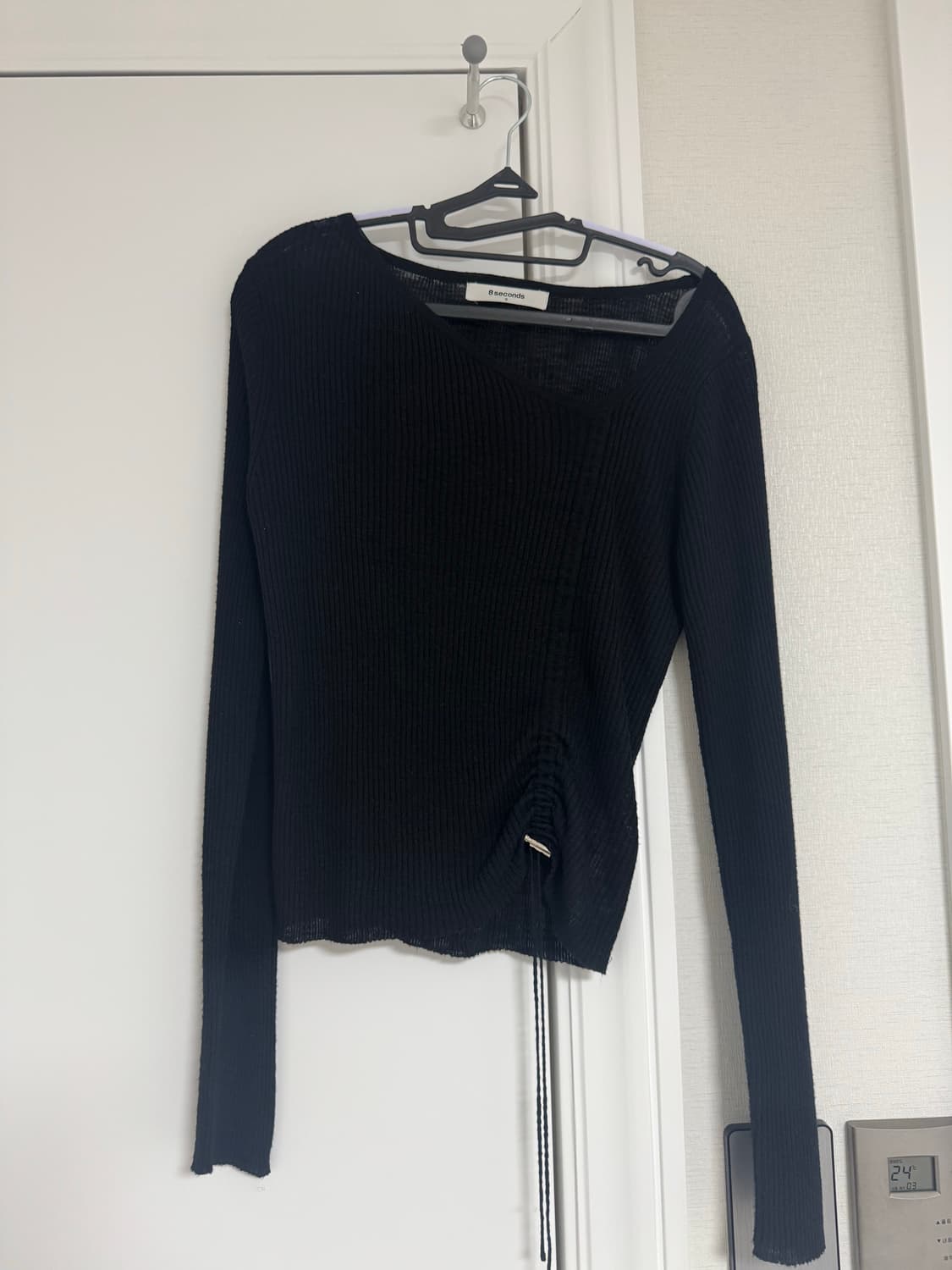 에잇세컨즈 원오프숄더 상품이미지1