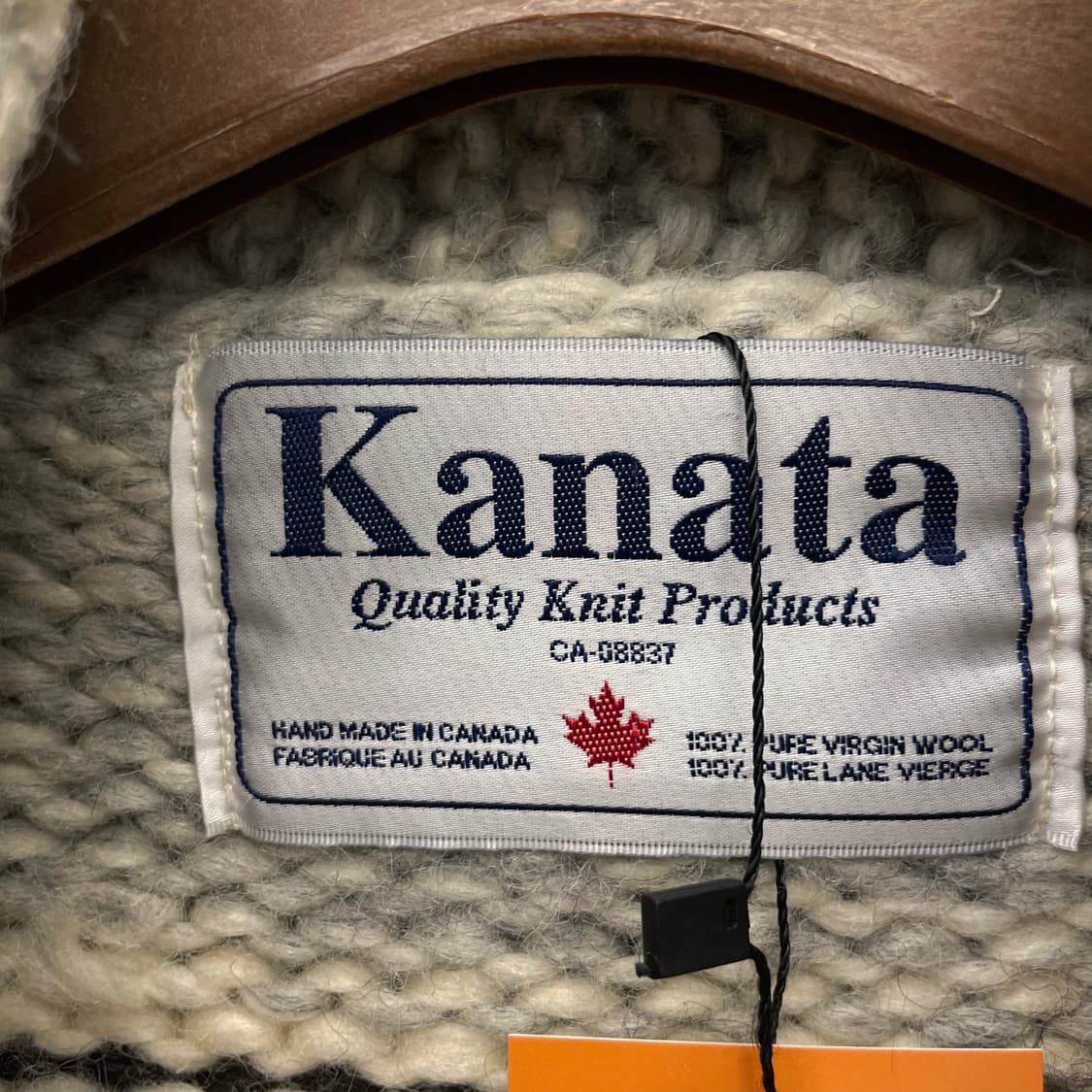 카나타 핸드메이드 캐나다 우드 버튼 울 코위찬 니트 스웨터 상품이미지10