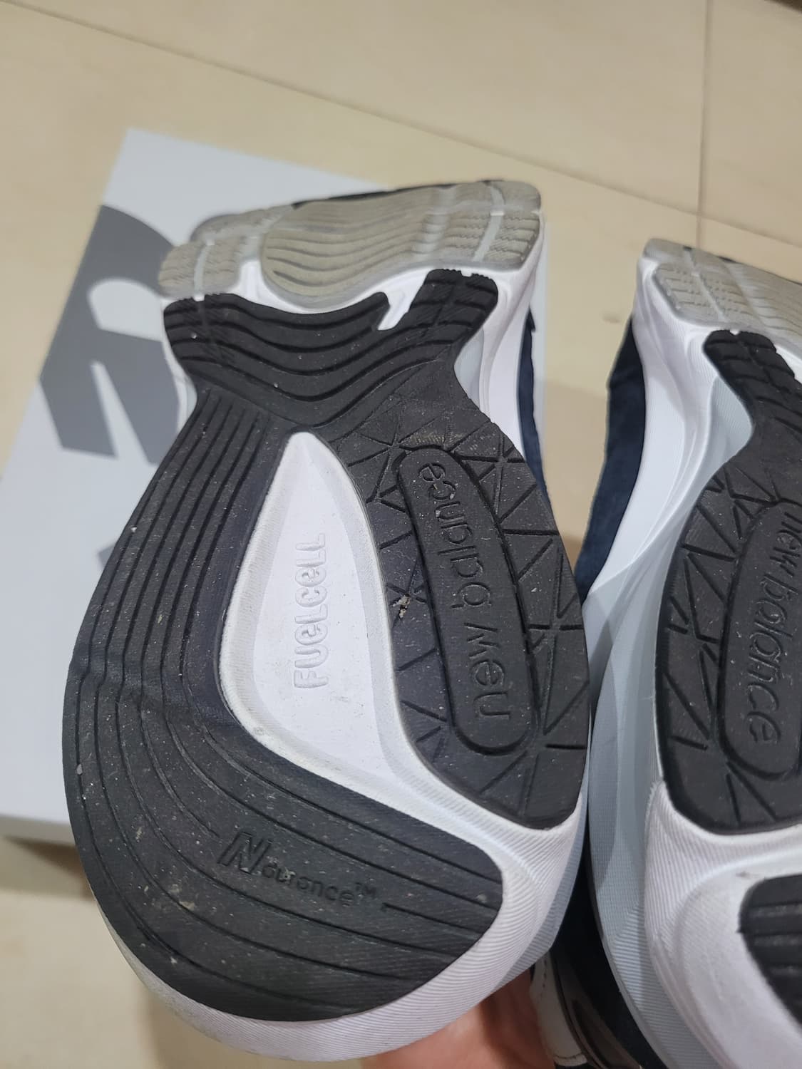 뉴발란스 990v6 285 네이비 상품이미지6