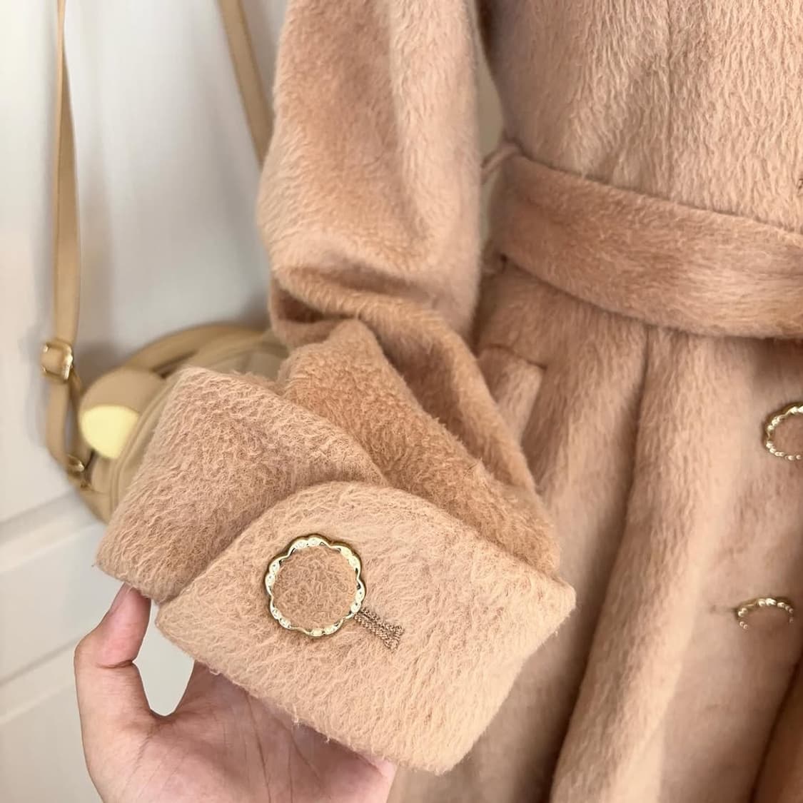 Ingni 잉그니 퍼 코트 상품이미지5