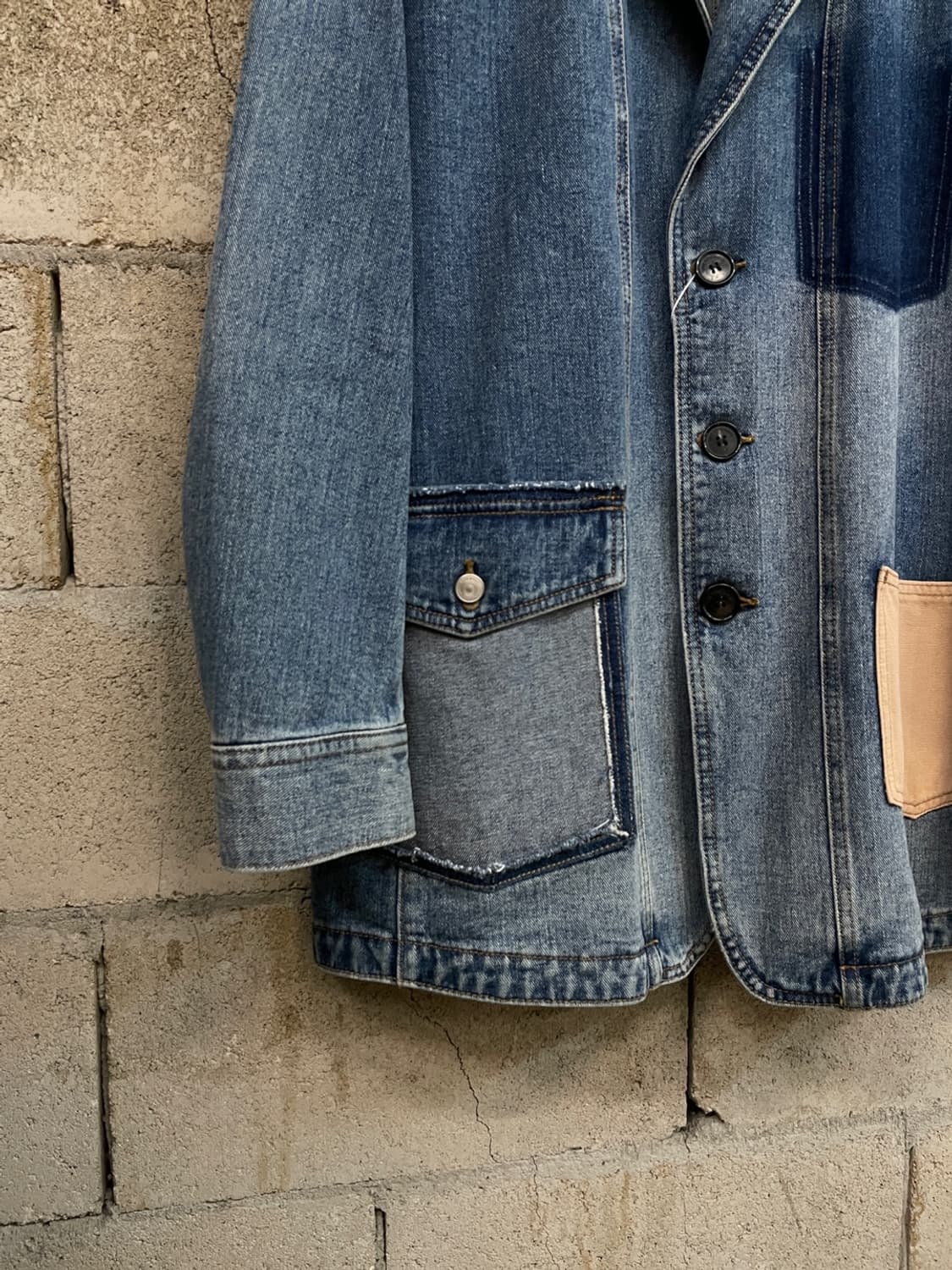 앤더슨벨 데님 패치 리워크 자켓  상품이미지3