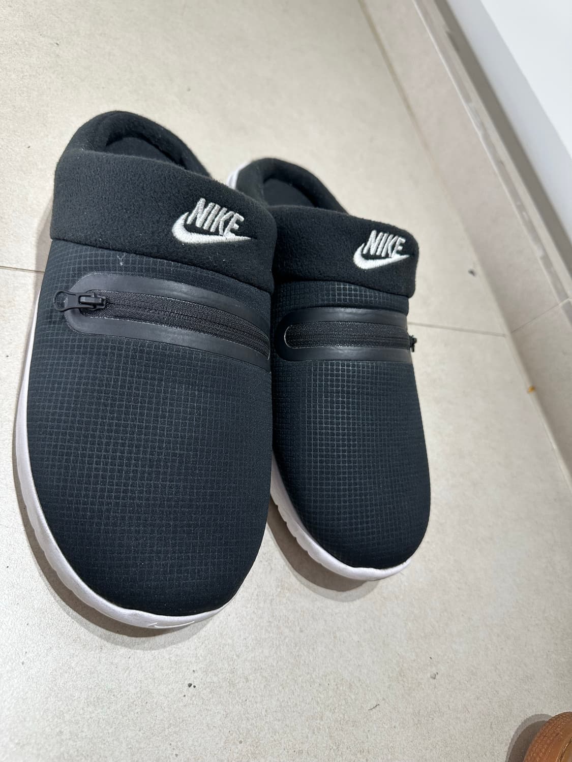 나이키 버로우 슬리퍼 280 사이즈 상품이미지1