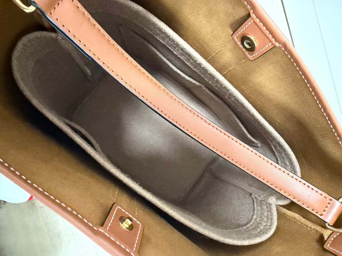 셀린느 버킷백 미디움 상품이미지3