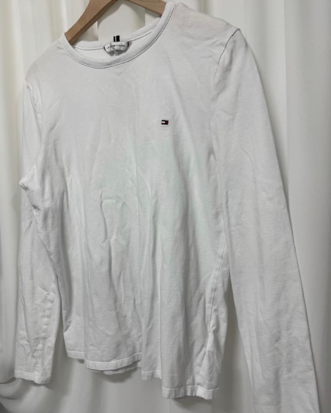 타미힐피거 흰색 기본 라운드티 상품이미지3