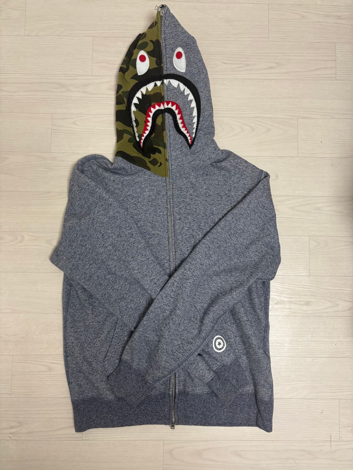 [XL] 베이프 그레이 샤크후드 판매합니다 상품이미지1