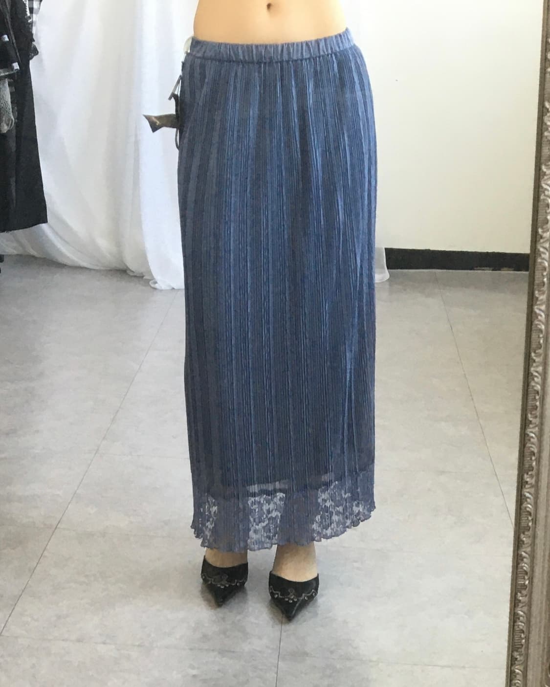 Lace trimming pleats long skirt 상품이미지4