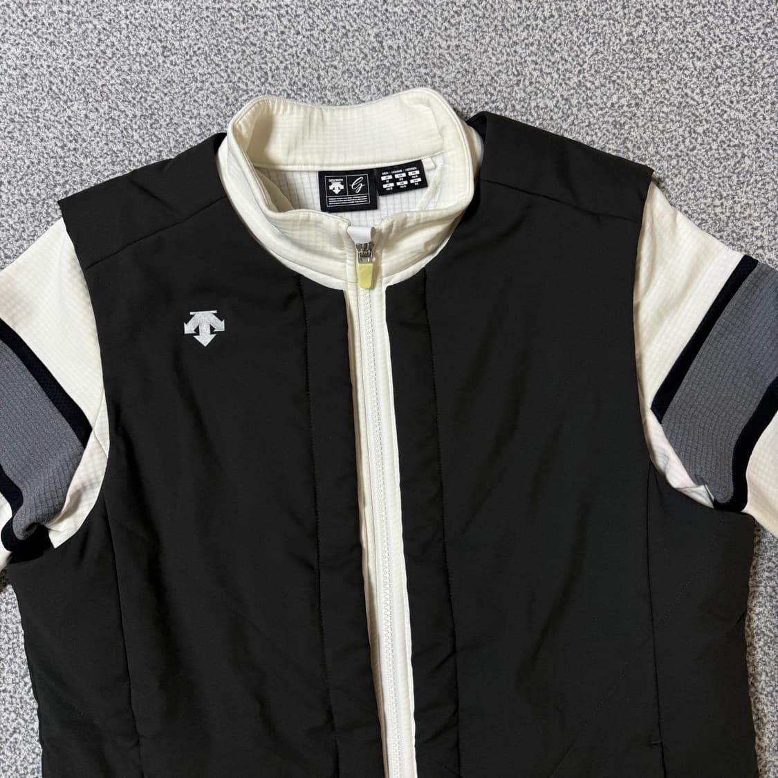 데샹트 골프 겨울용 져지 상품이미지4