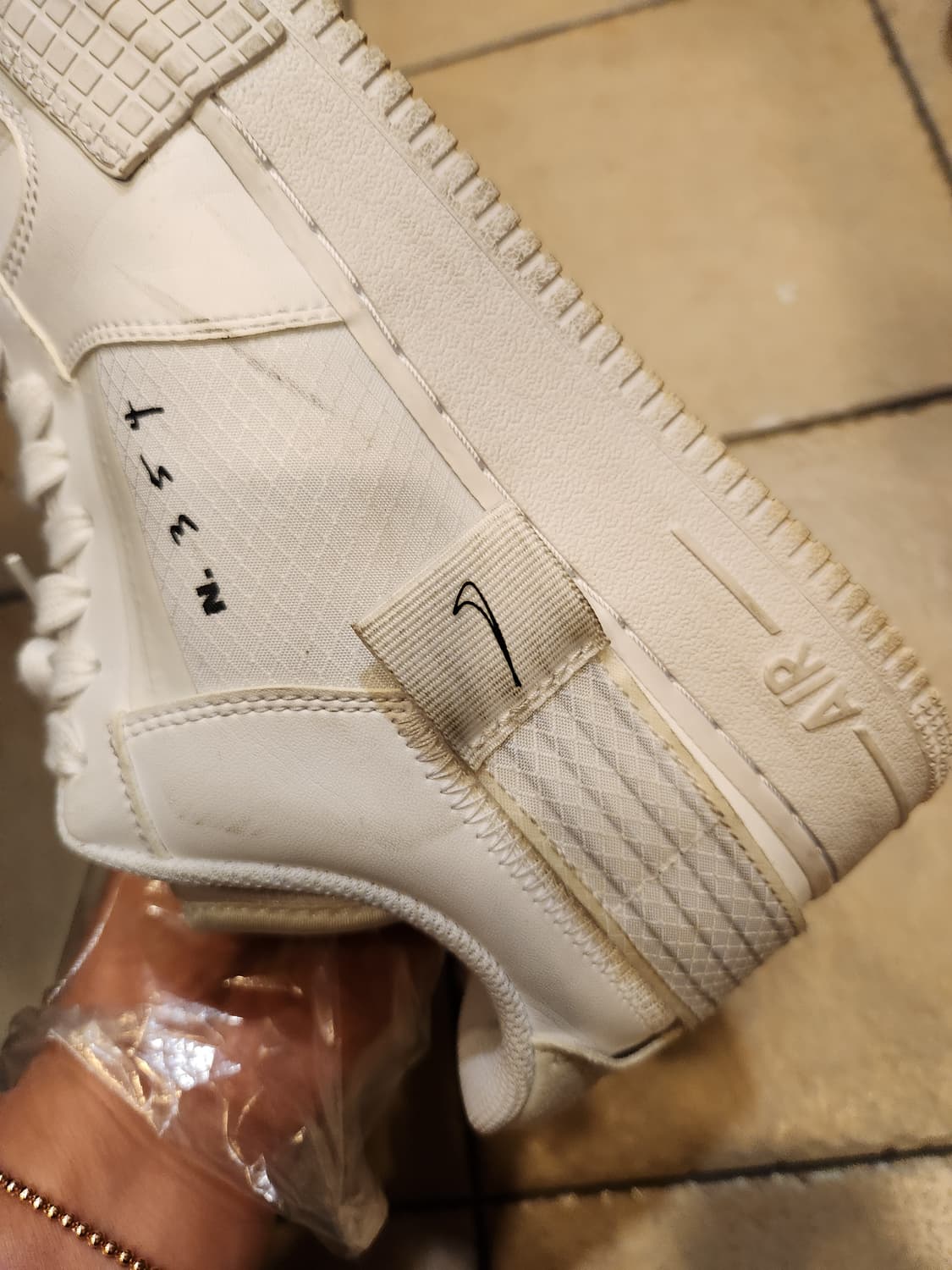 나이키 에어포스 1 타입 2 트리플화이트  상품이미지8