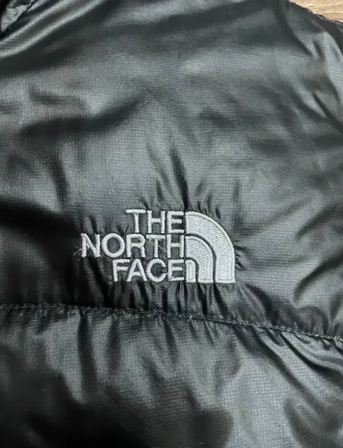 노스페이스 아콘카구아 유광 경량패딩  상품이미지4