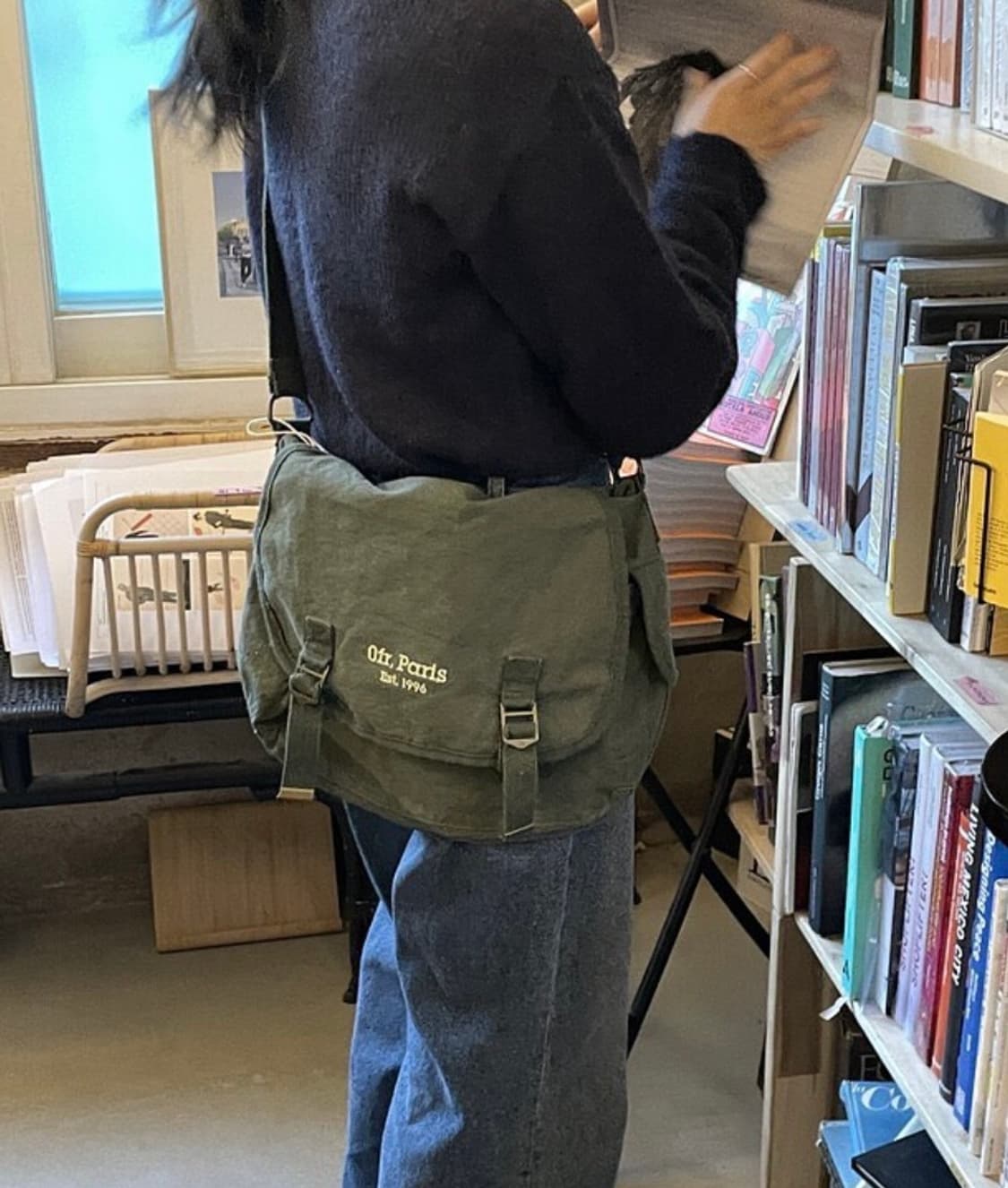 Ofr paris 메신저백 카키 상품이미지2