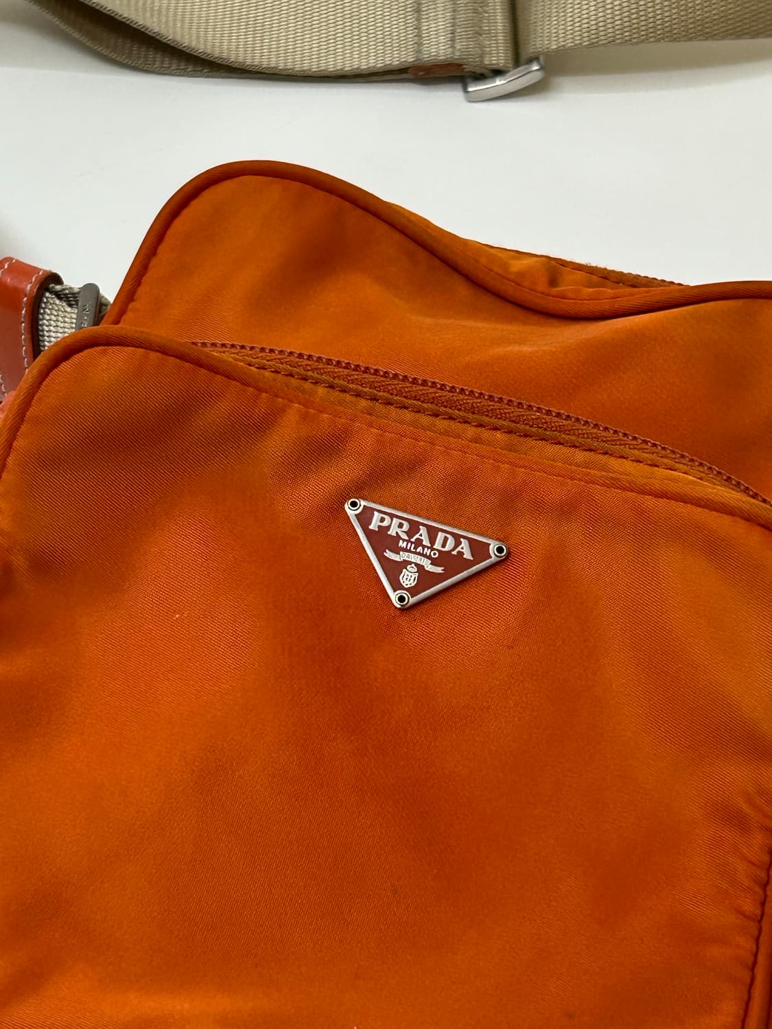 Prada 프라다 나일론 스몰링 크로스백 상품이미지2