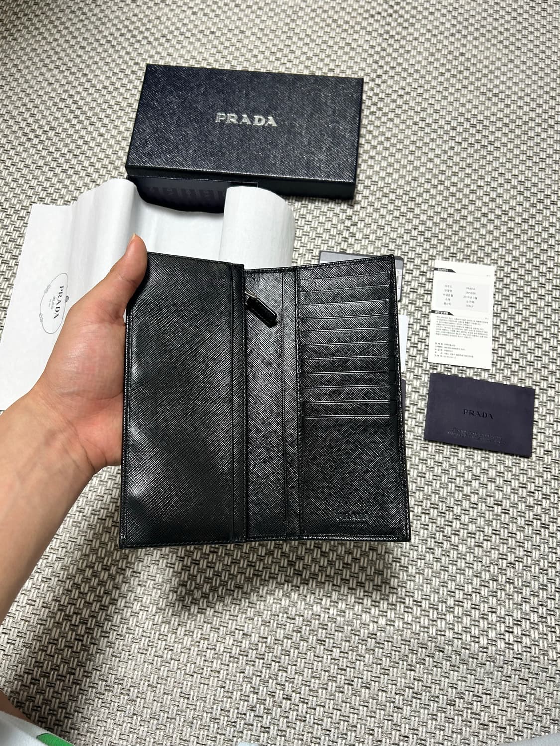 [풀구성품] 프라다 사피아노 블랙 장지갑 상품이미지3