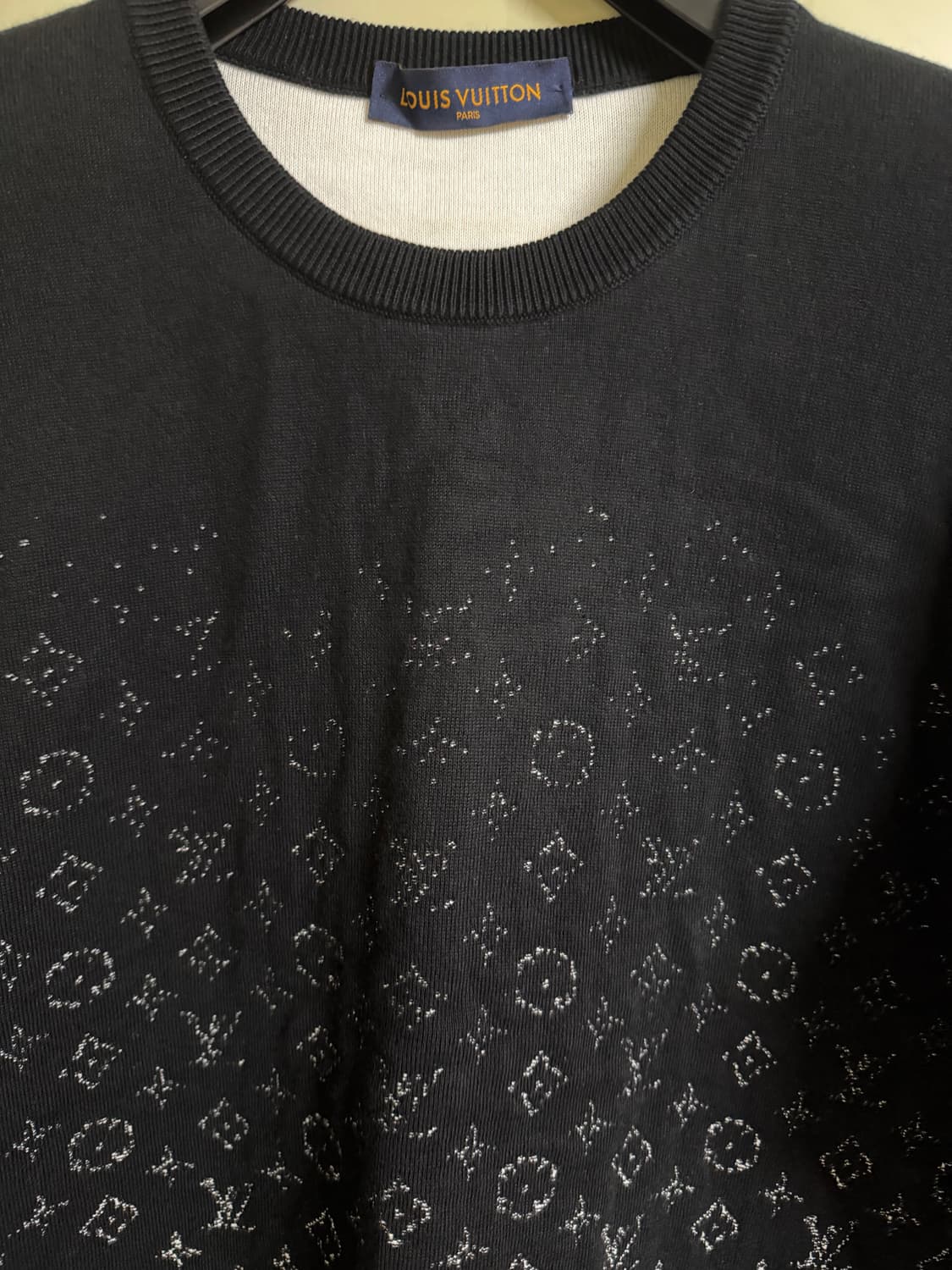 루이비통 모노그램 그라데이션 니트 xl 상품이미지3