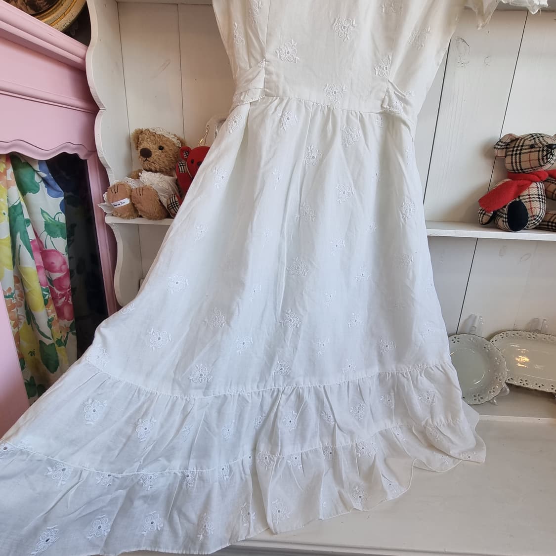 빈티지화이트 자수 퍼프소매 원피스 상품이미지3