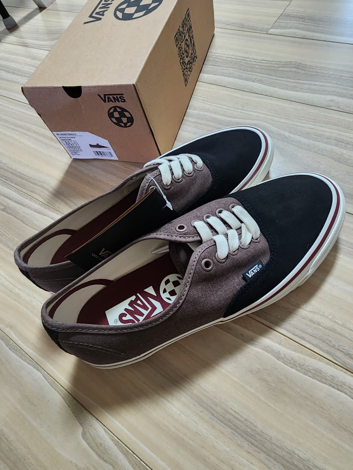 반스MTE어센틱리이슈44스니커즈신발브라운270 상품이미지3