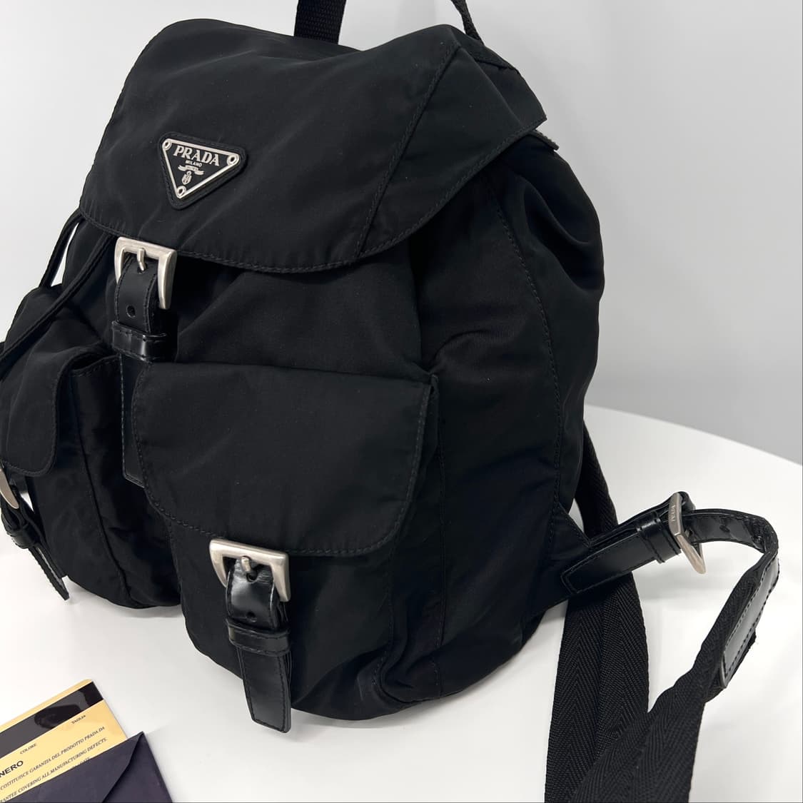 프라다 삼각로고 나일론 백팩 블랙 스몰 상품이미지7