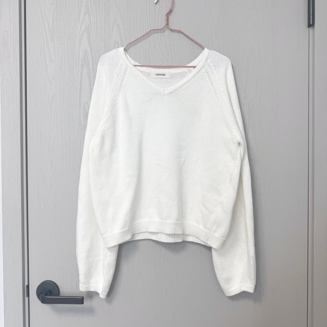 오디너리 브이넥 니트 상품이미지1