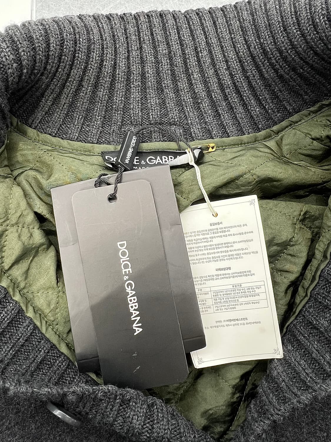 돌체앤가바나 차콜 모티브 레이어 하프 버튼 퀼팅 니트 자켓 상품이미지8