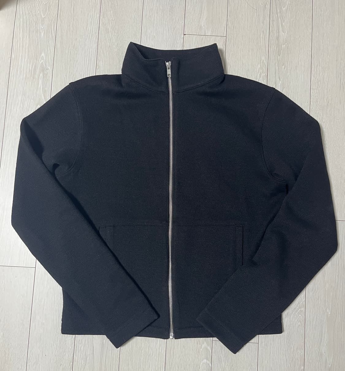 모노프리베 하이넥 집업 블랙 2 상품이미지1