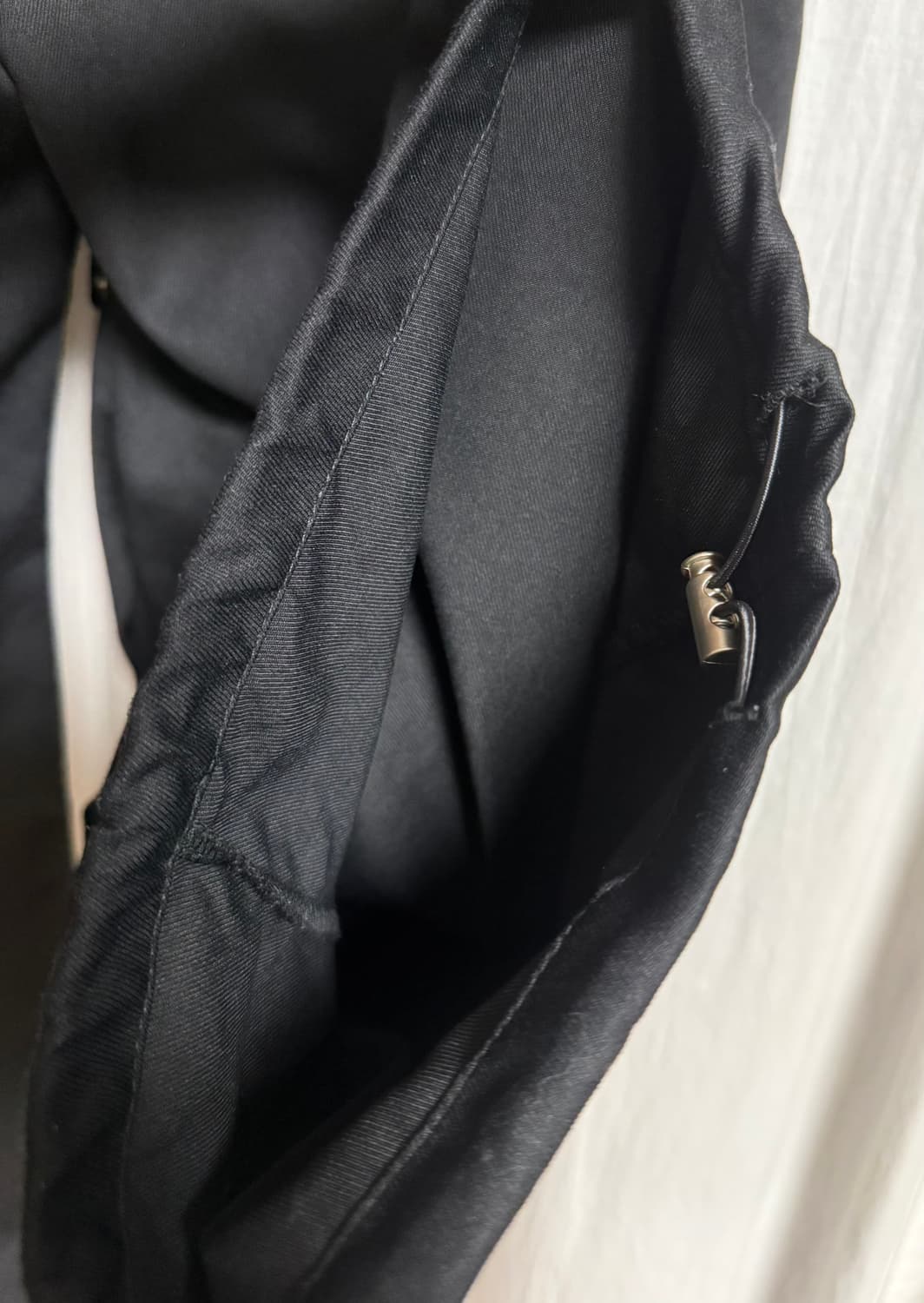 블랙업 네온 리벳 카펜더 와이드 스트링팬츠 상품이미지5