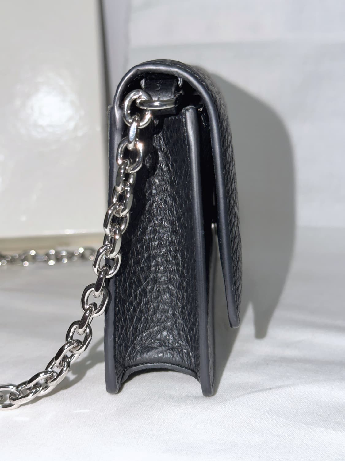 메종 마르지엘라 미디움 4 스티치 체인 지갑 블랙 상품이미지4