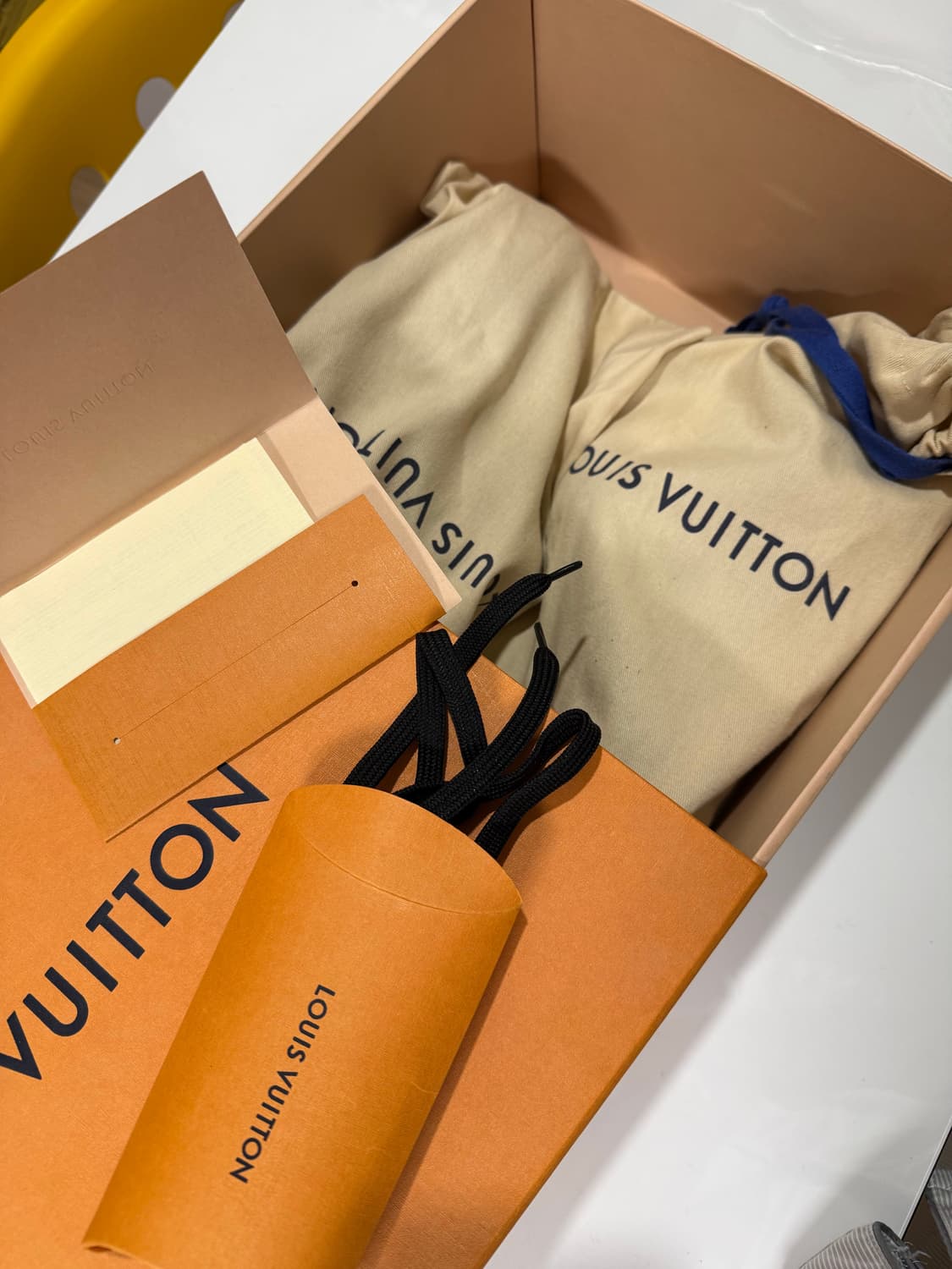 루이비통 런어웨이 블랙 모노그램 정품 225-230 상품이미지7