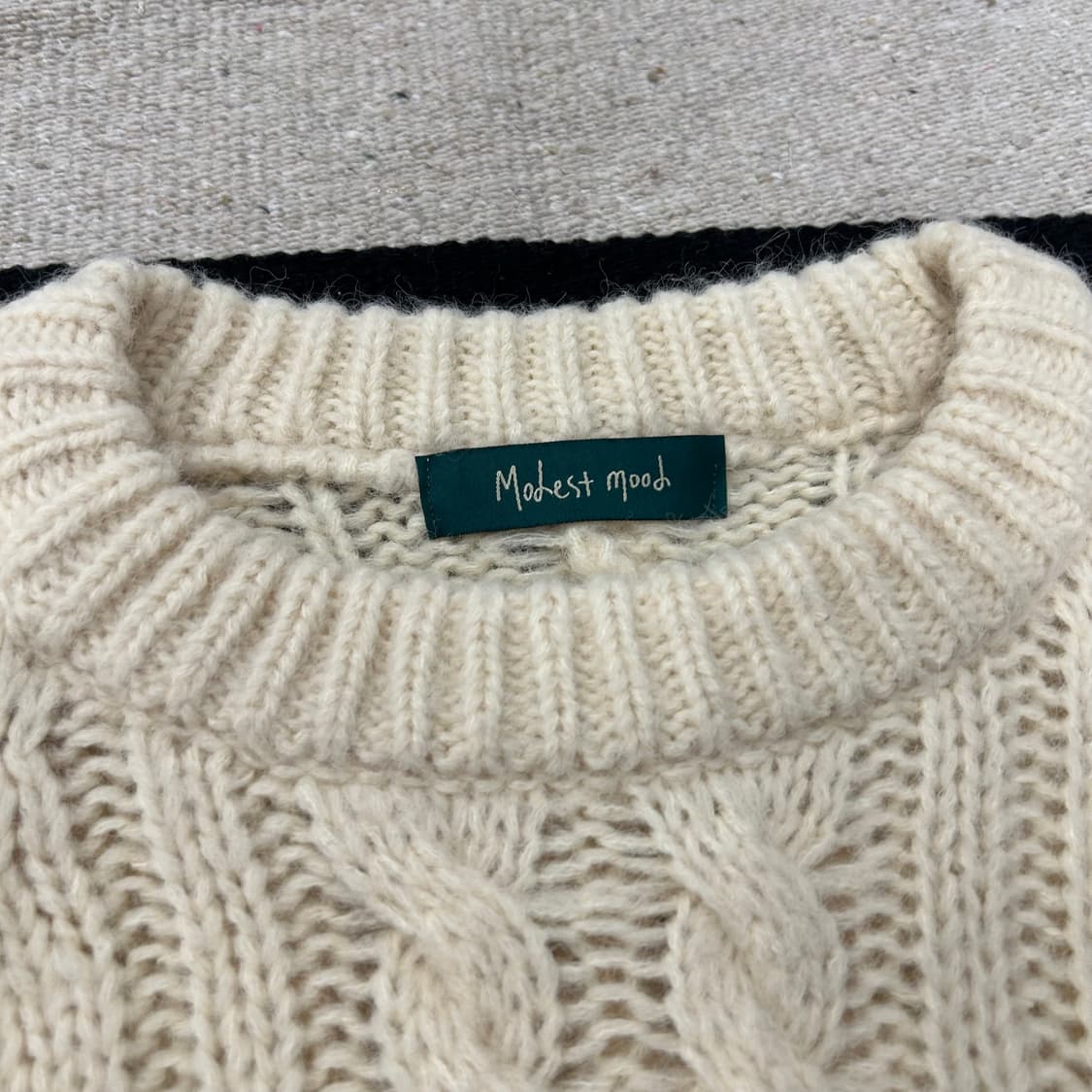 모데스트무드 케이블니트 상품이미지3