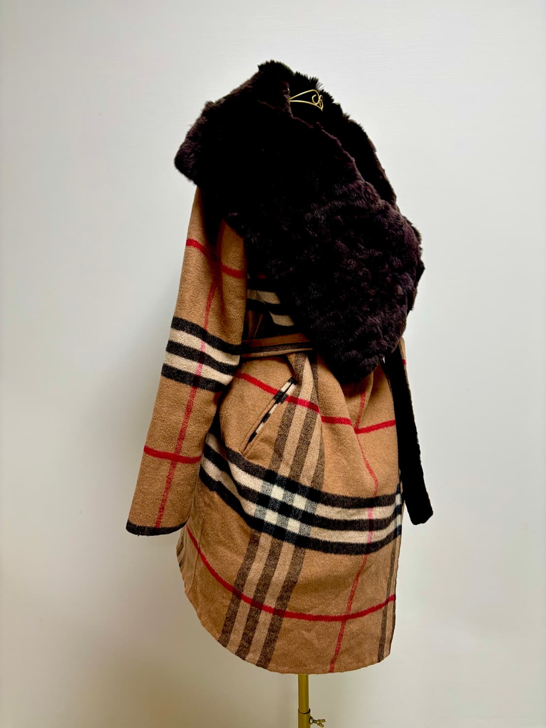 정품 .버버리. 코트. 38사이즈. 66. 상품이미지3