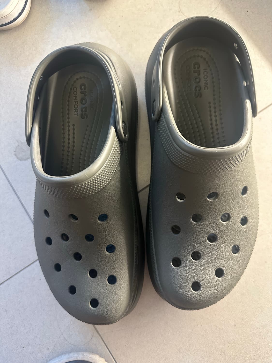 크록스 크러쉬 클로그 더스티 올리브 280 상품이미지1