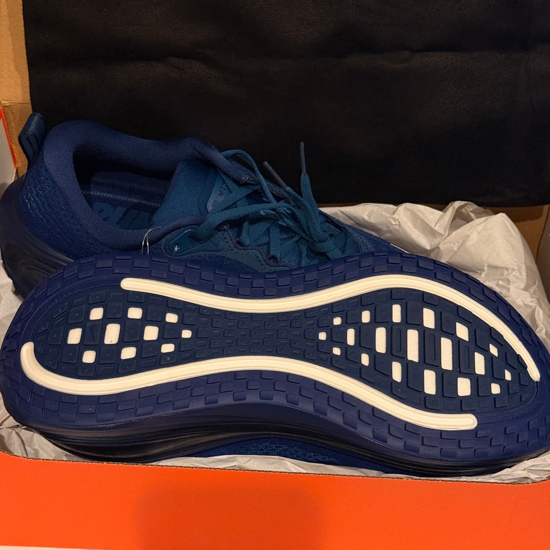 W NIKE 나이키 보메로 플러스 스와로브스키 콜라보 러닝화 운동화 상품이미지6