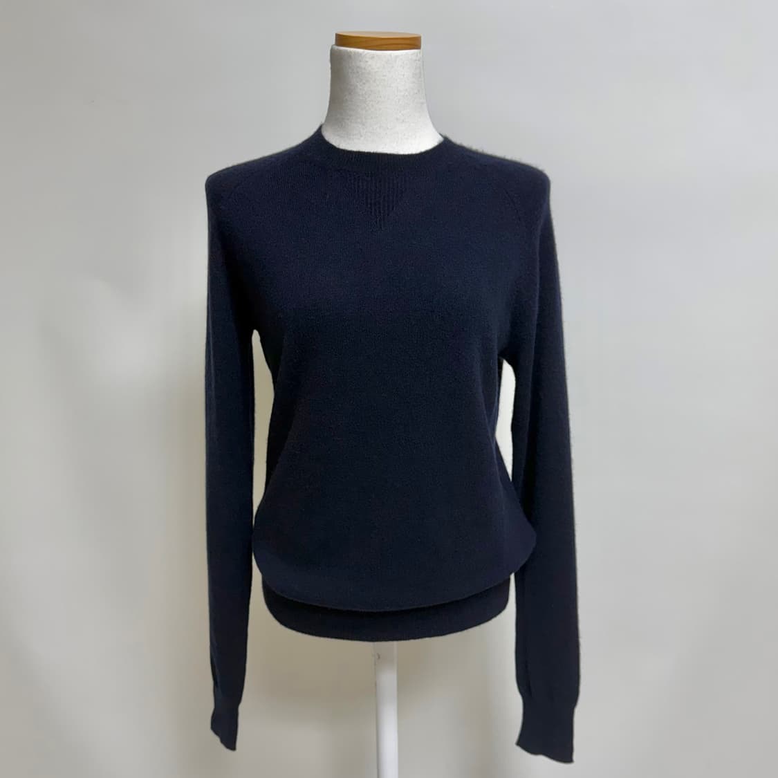 [캐시미어 100%] 유니클로 네이비 라운드 니트 S 상품이미지1
