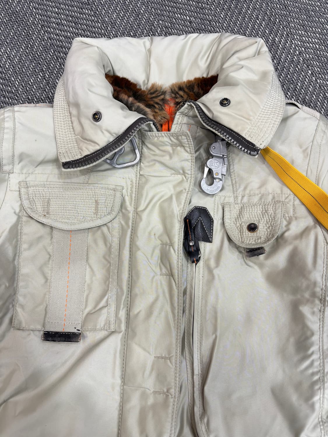 파라점퍼스 코디악 패딩 베이지xs 상품이미지2