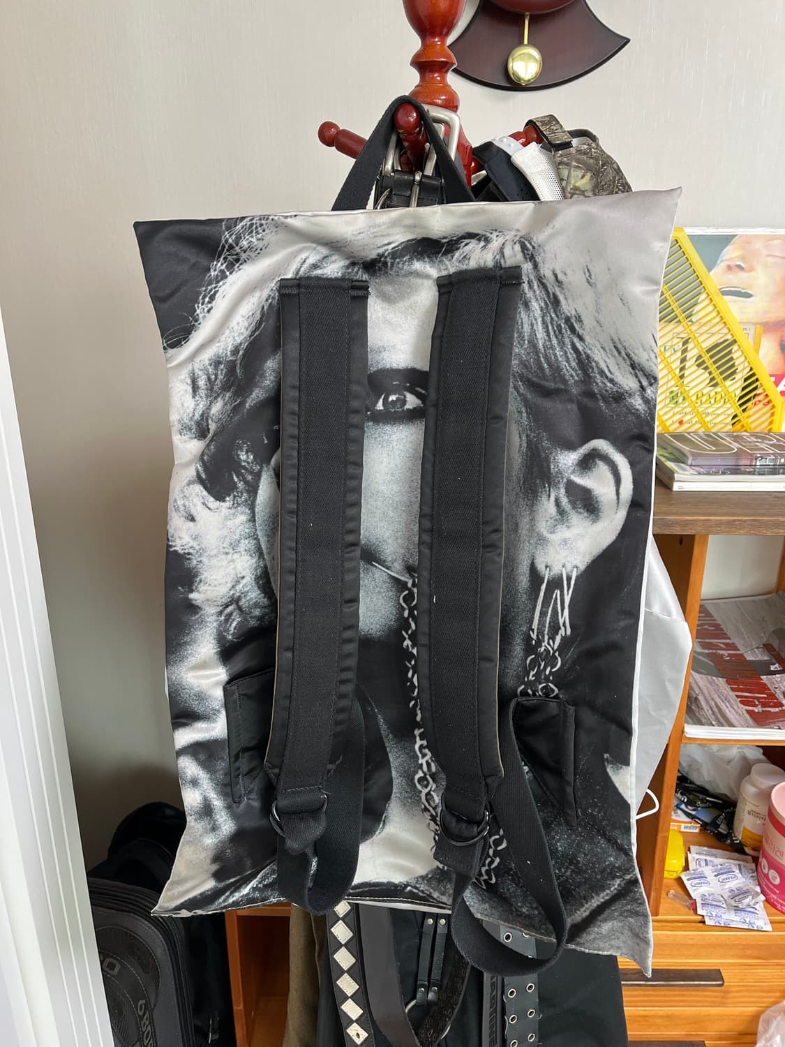 라프시몬스 x 이스트팩 실버 백팩 os 상품이미지2