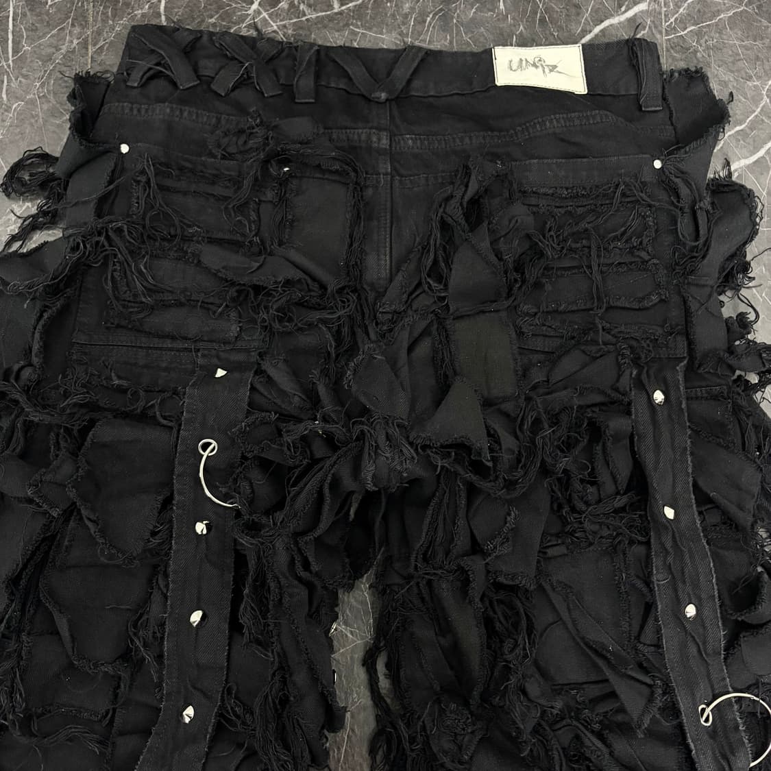 Uniz 블랙 몬스터 팬츠 상품이미지8