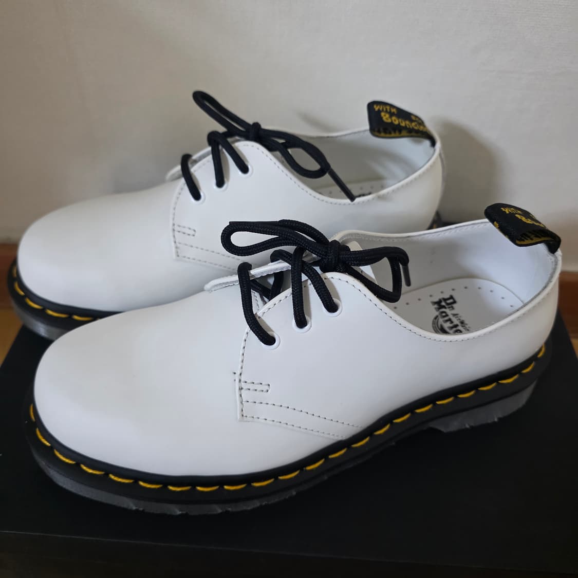 새상품)닥터마틴1461 아이스스무스화이트230/26936100 상품이미지1