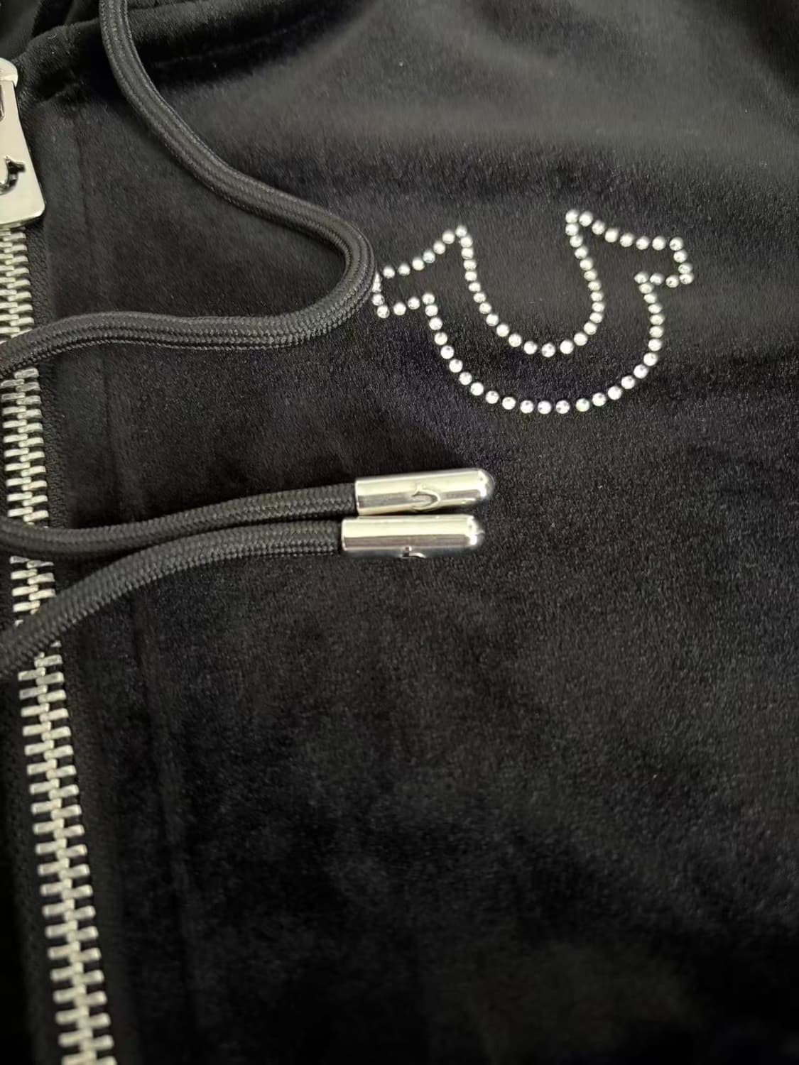 [새제품] 트루 릴리젼 블랙 벨루아 셋업 상품이미지5