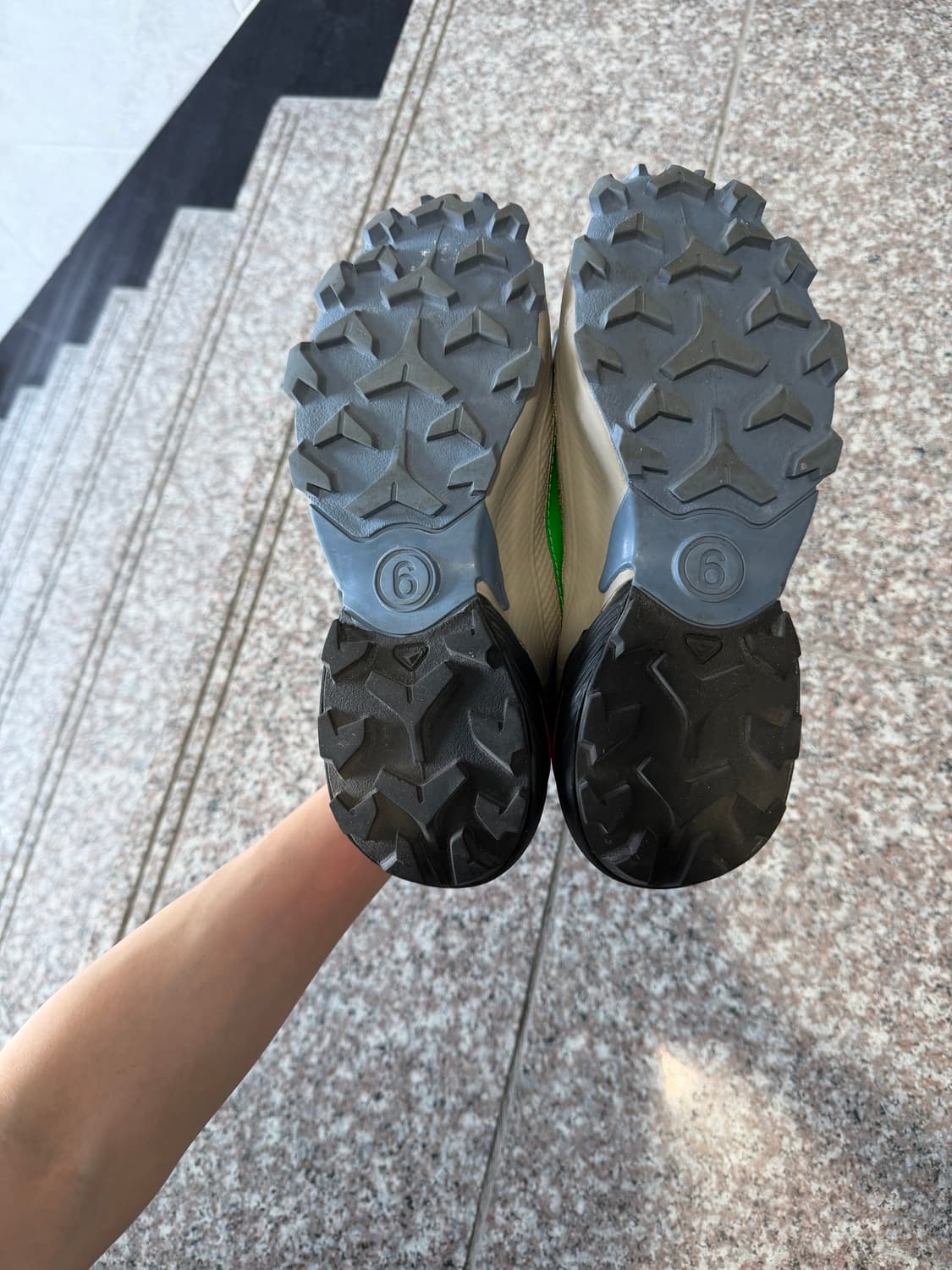 MM6 salomon 메종 마르지엘라 x 살로몬 스니커즈  230 상품이미지4
