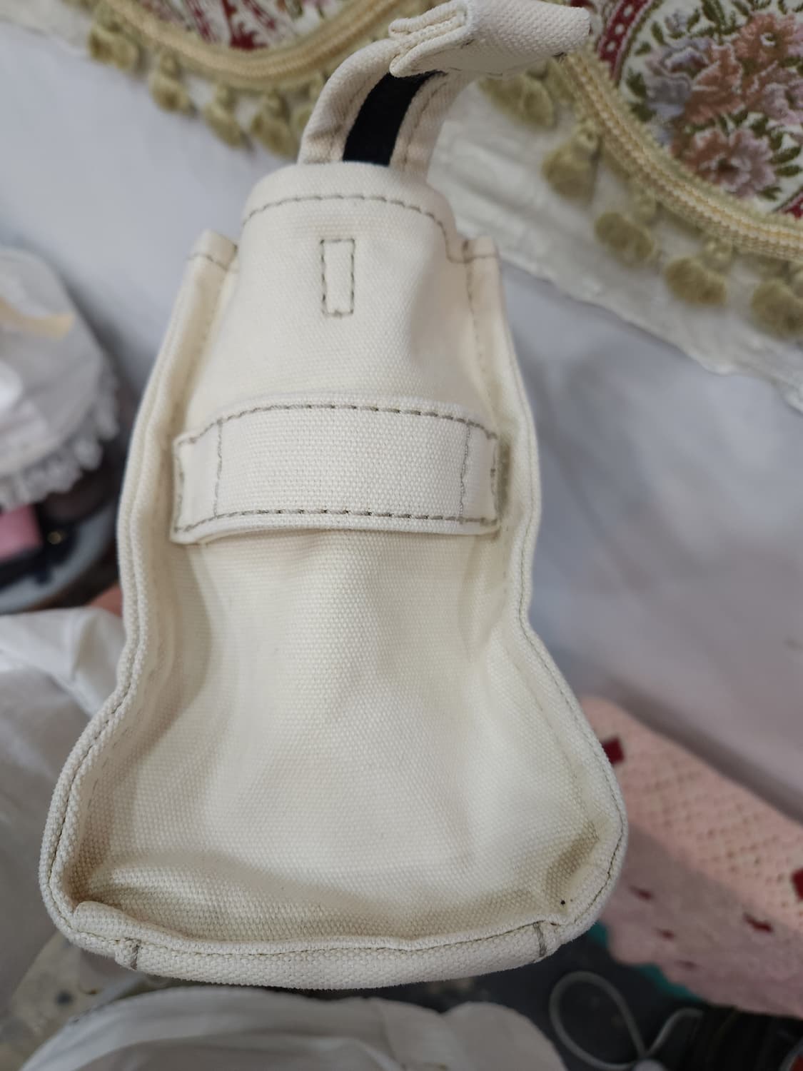 마크제이콥스 스몰 토트백

 상품이미지6