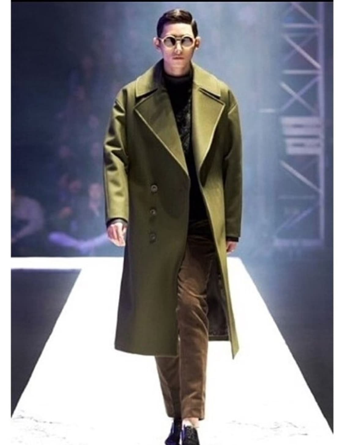 솔리드 옴므  런웨이 카키 벨티드 오버 롱코트 상품이미지1