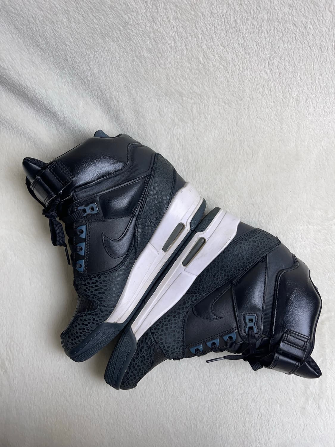 [235-240] 나이키 에어 레볼루션 스카이 하이 상품이미지4