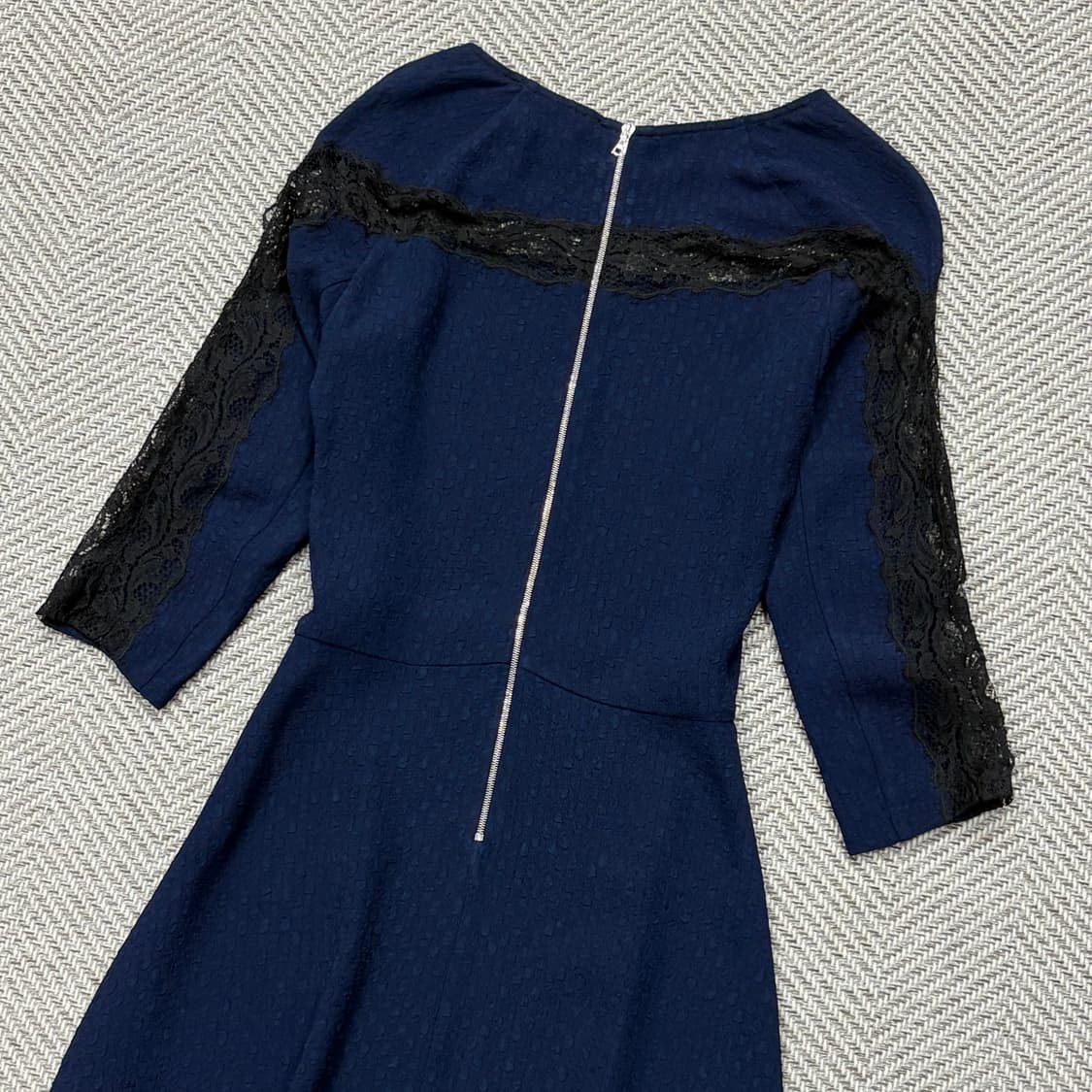 산드로 레이스 디테일 원피스 v1439  상품이미지4